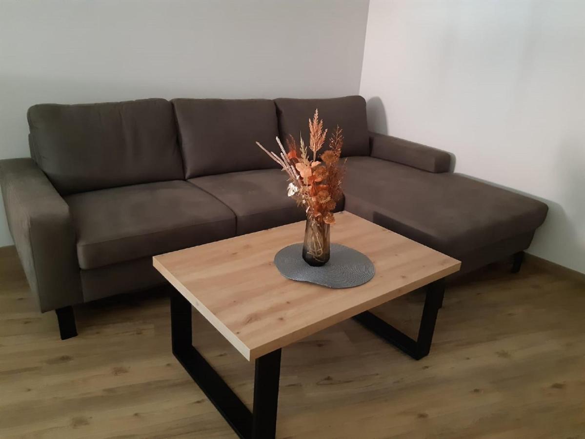 Apartamento Weingut Engelhardt Rottingen Exterior foto
