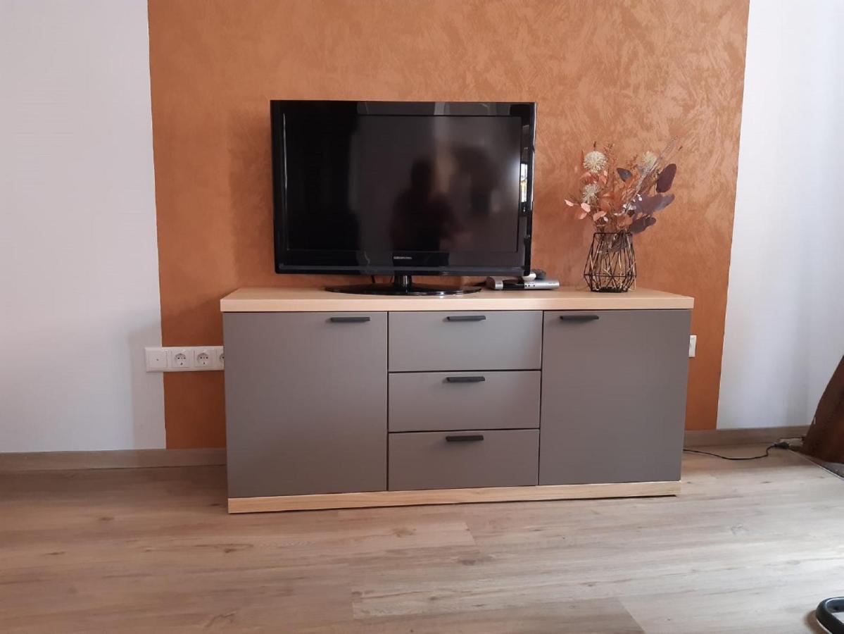 Apartamento Weingut Engelhardt Rottingen Exterior foto